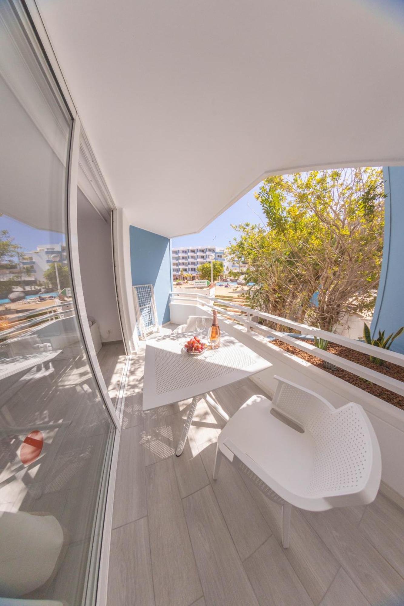Retreat Oasis Studio Apartment Σαν Μιγκέλ ντε Αμπόνα Εξωτερικό φωτογραφία