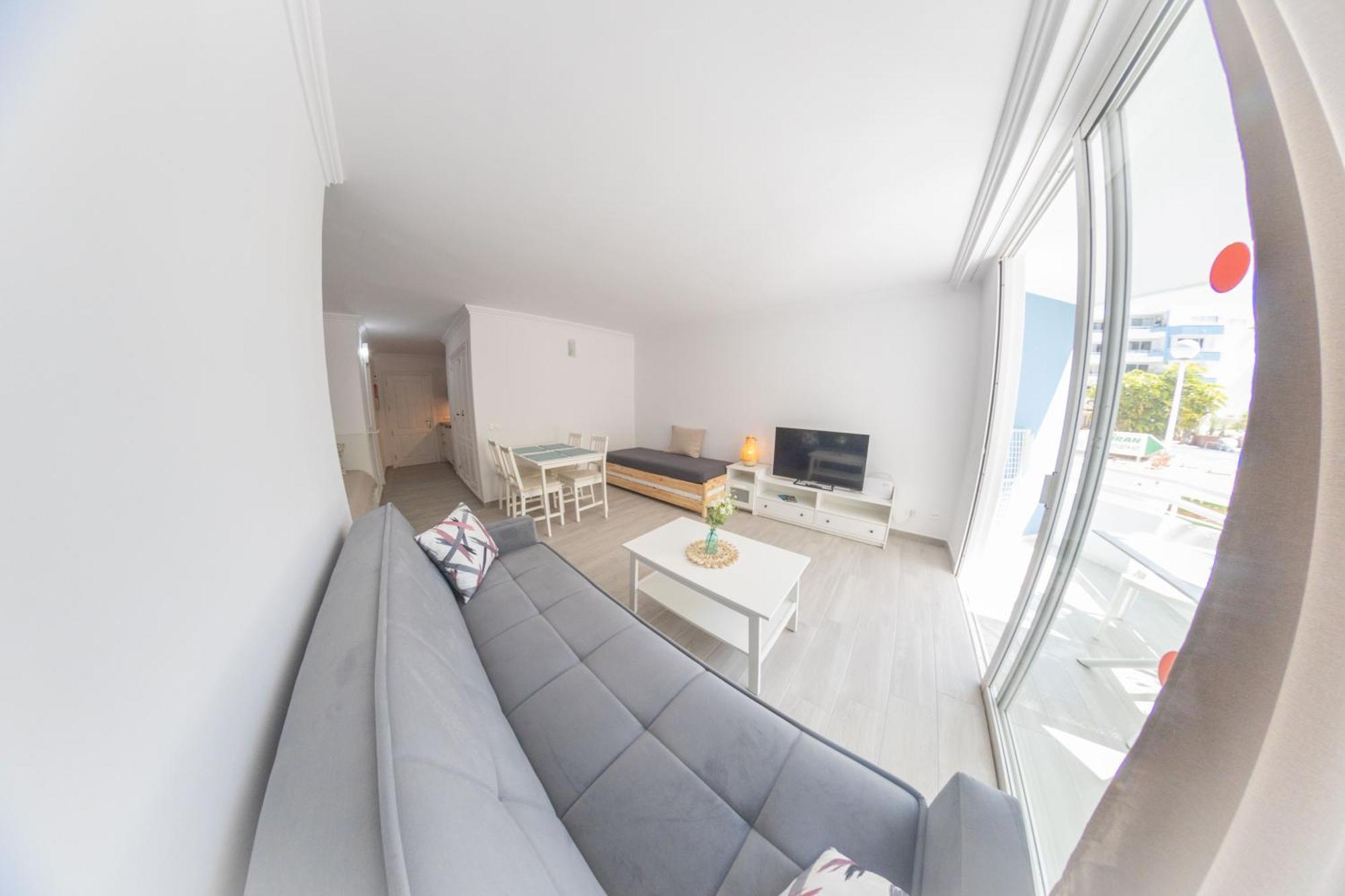 Retreat Oasis Studio Apartment Σαν Μιγκέλ ντε Αμπόνα Εξωτερικό φωτογραφία